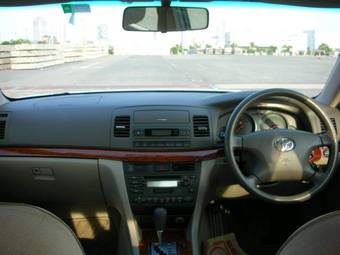 2004 Toyota Mark II Photos