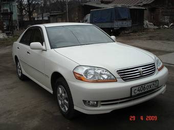 2004 Toyota Mark II Photos