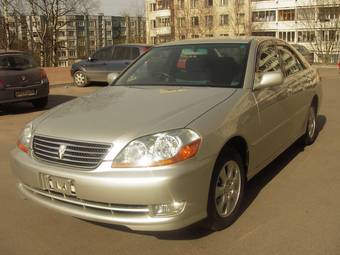 2004 Toyota Mark II Photos