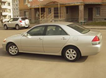 2004 Toyota Mark II Photos