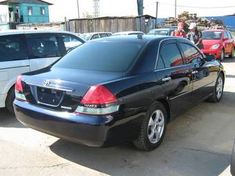 2004 Toyota Mark II Photos