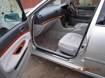2005 Toyota Mark II Pictures