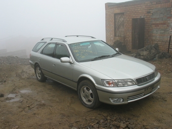 2001 Toyota Mark II Wagon