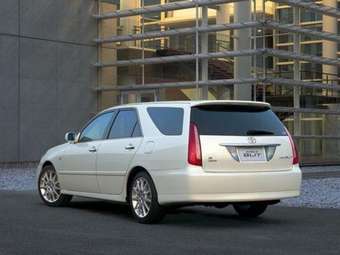 2002 Toyota Mark II Wagon Blit Pics