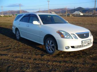 2002 Toyota Mark II Wagon Blit Photos