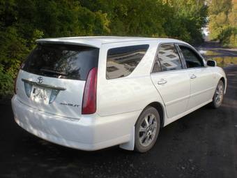 2002 Toyota Mark II Wagon Blit Photos