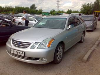 2002 Toyota Mark II Wagon Blit Photos