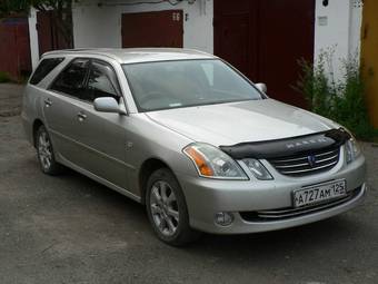 2002 Toyota Mark II Wagon Blit Photos