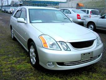 2002 Toyota Mark II Wagon Blit Photos