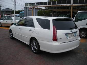 2004 Toyota Mark II Wagon Blit Photos