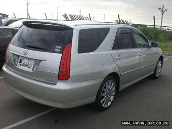 2005 Toyota Mark II Wagon Blit Pictures