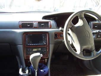Toyota Mark II Wagon Qualis