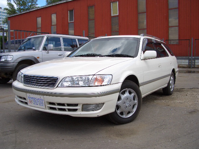 1997 Toyota Mark II Wagon Qualis Pictures
