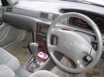 1997 Toyota Mark II Wagon Qualis Pictures