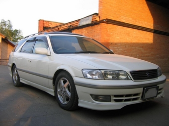 1999 Toyota Mark II Wagon Qualis