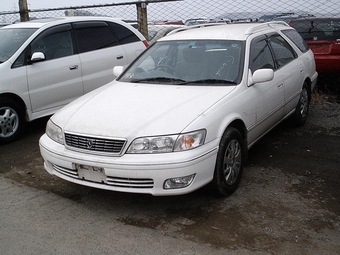 2000 Toyota Mark II Wagon Qualis