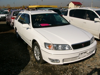 2000 Toyota Mark II Wagon Qualis