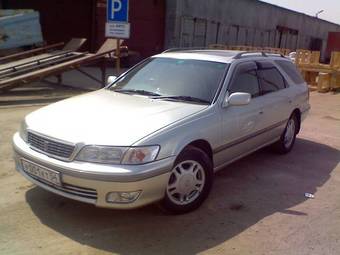 2000 Toyota Mark II Wagon Qualis