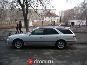 2000 Toyota Mark II Wagon Qualis