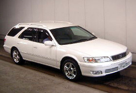 2001 Toyota Mark II Wagon Qualis Pictures