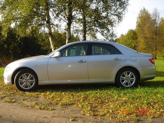 2004 Toyota Mark X