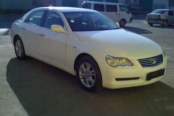 2004 Toyota Mark X Pictures