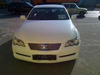 2004 Toyota Mark X Photos