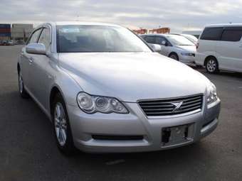 2004 Toyota Mark X Pictures