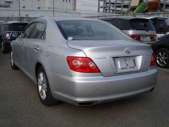 2004 Toyota Mark X Pics