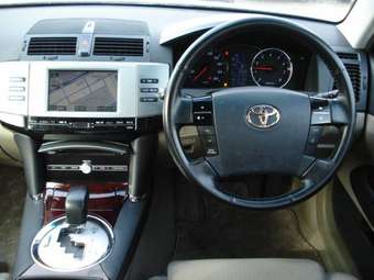 2004 Toyota Mark X Pictures