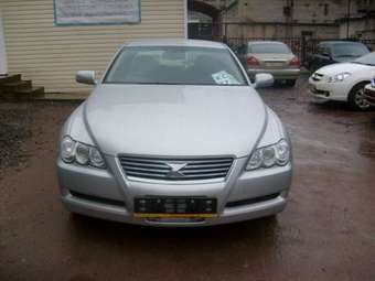 2004 Toyota Mark X Pics