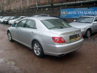 2004 Toyota Mark X Pictures