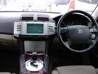 2004 Toyota Mark X Images