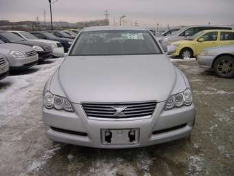 2004 Toyota Mark X Pictures