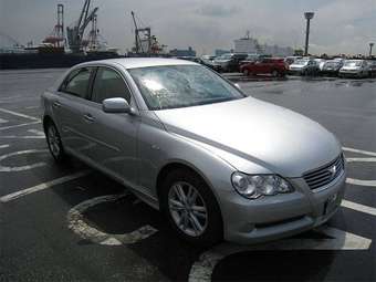 2004 Toyota Mark X Images