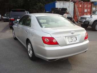 2004 Toyota Mark X Pics