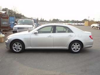 2004 Toyota Mark X Photos