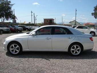 2004 Toyota Mark X Pictures