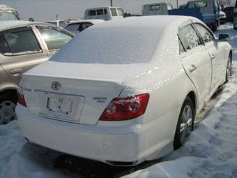 2004 Toyota Mark X Pictures