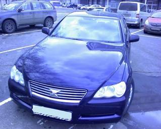 2004 Toyota Mark X Pictures