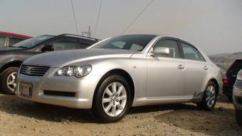 2004 Toyota Mark X Photos