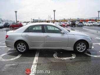 2004 Toyota Mark X Pictures