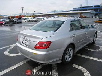 2004 Toyota Mark X Photos