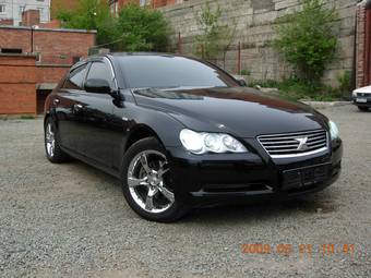 2004 Toyota Mark X Pictures