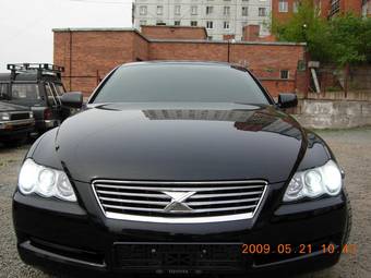 2004 Toyota Mark X Pictures