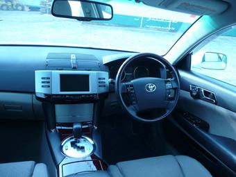 2004 Toyota Mark X Pictures