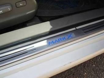 2004 Toyota Mark X Pictures
