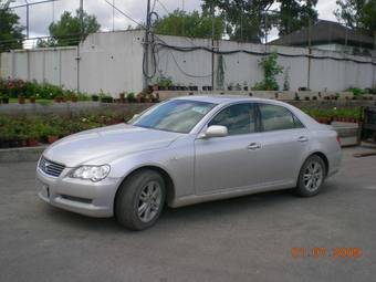 2004 Toyota Mark X Photos