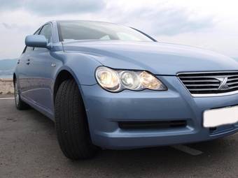 2004 Toyota Mark X Pictures