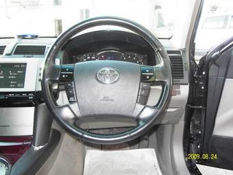 2004 Toyota Mark X Pictures